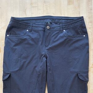 Kuhl Women’s Pant Size 14 Reg Freeflex Roll-Up Koal Dark Gray Hiking Outdoor